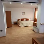Mountain Paradise 1 - 1 Bedroom South Facing Balcony - 300mbps Wi-fi Lägenhet *
