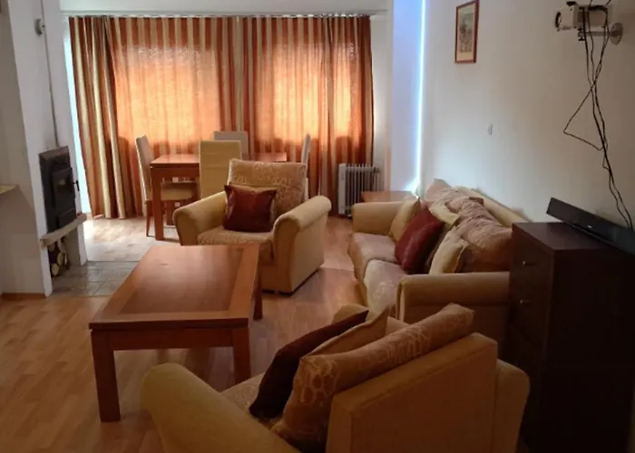 Mountain Paradise 1 - 1 Bedroom South Facing Balcony - 300mbps Wi-fi Apartment *