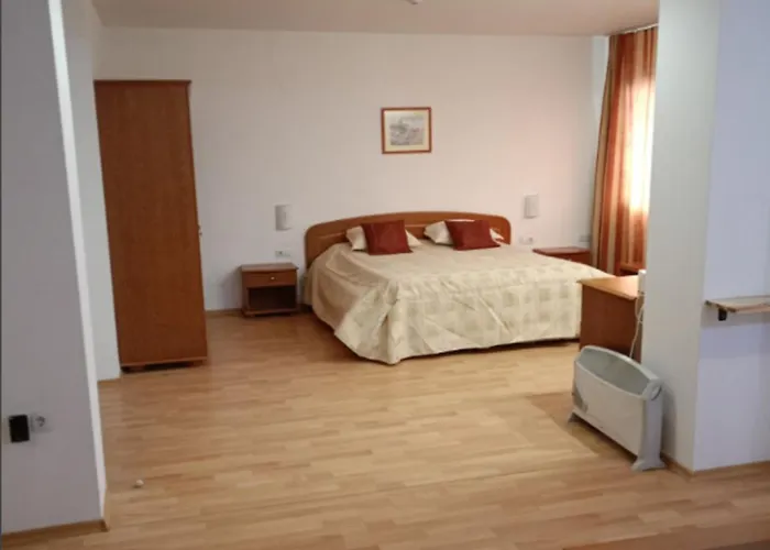 Mountain Paradise 1 - 1 Bedroom South Facing Balcony - 300mbps Wi-fi